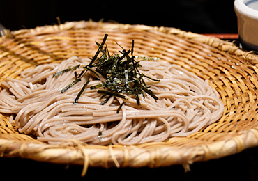 不二精機 卓上ヌードルマシン TNM そば製麺機 2009年製 100V 業務用厨房機器 動作良好 ※引取り歓迎 卓上ヌードルマシン TNM｜不二精機株式会社－おにぎりマシン8割強の